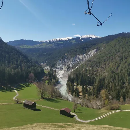 Casa Capricorn Naehe Laax