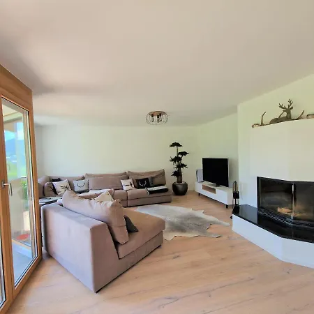 Casa Capricorn Naehe Laax Daire Sagogn