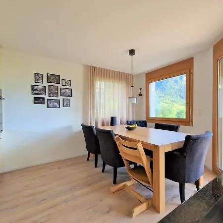 Casa Capricorn Naehe Laax Daire Sagogn